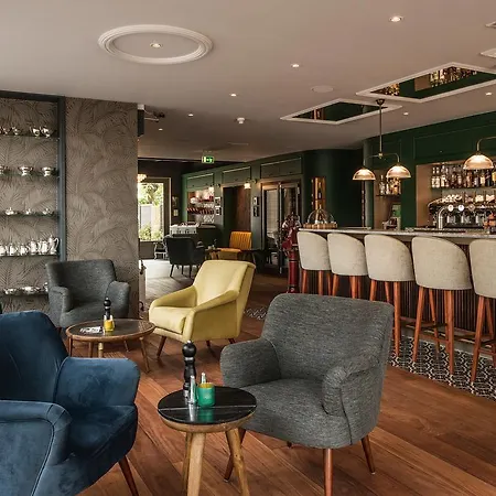 Hotel&spa Savarin