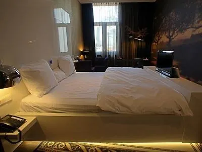 Hotel & Savarin - Rijswijk, 5*